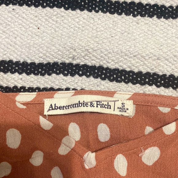 Ambercrombie & Fitch Tank Top!! - Picture 3 of 3